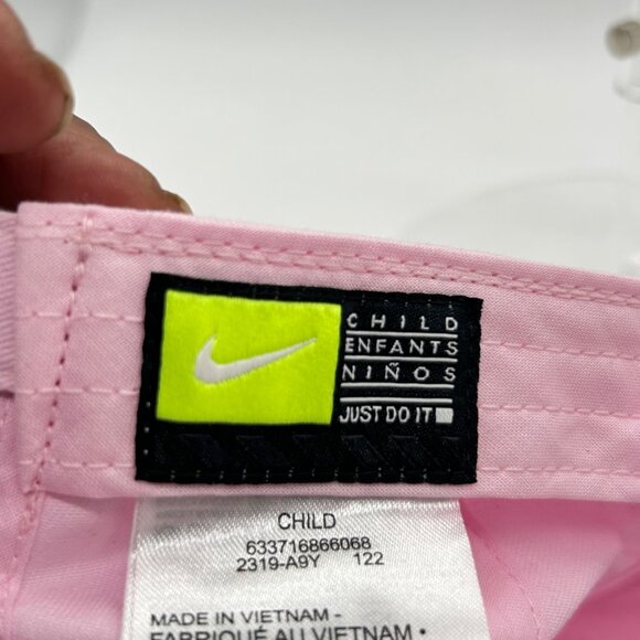 Nike Pink Foam Childrens‎ Youth Adjustable Baseball Cap  Silver Swoosh Logo NEW - Picture 5 of 10